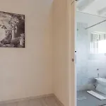 - Sotto La Loggia - * Usigliano